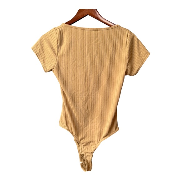 🔹5/$25🔹 PrettyLittleThing Wide Rib Square Neck Short Sleeve Bodysuit Stone. Sz 8 - Picture 7 of 11